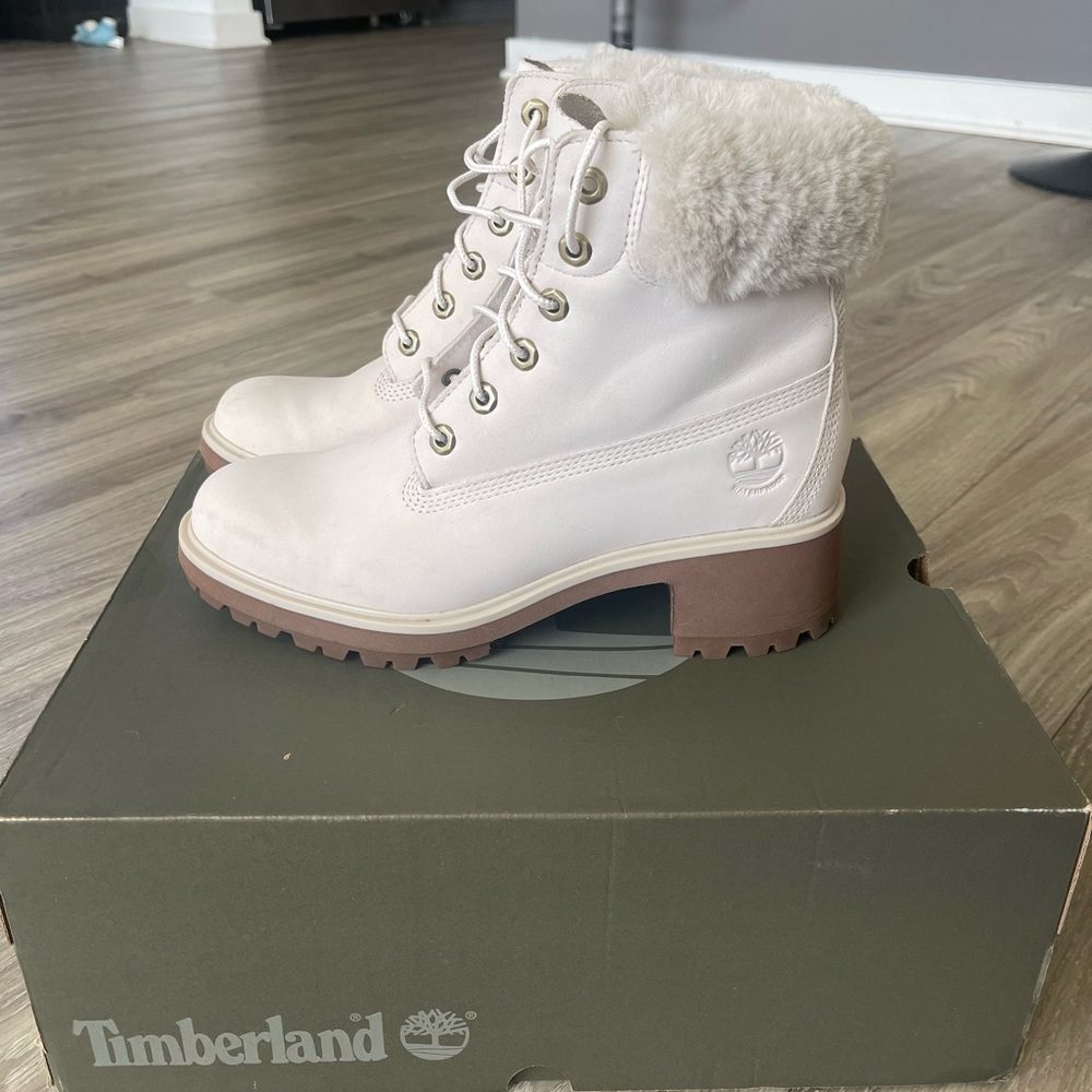 Grey with fur WOMEN'S TIMBERLAND® WATERPROOF BOOTS- Size 8.5 (Women’s)